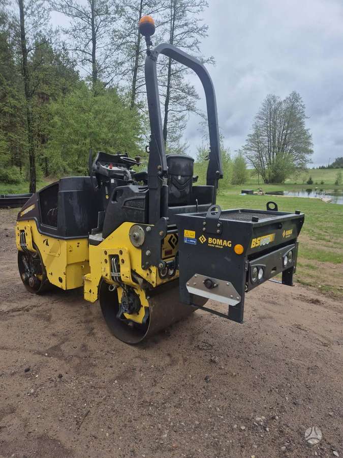 Bomag BW 100 AD-5, vibro technika