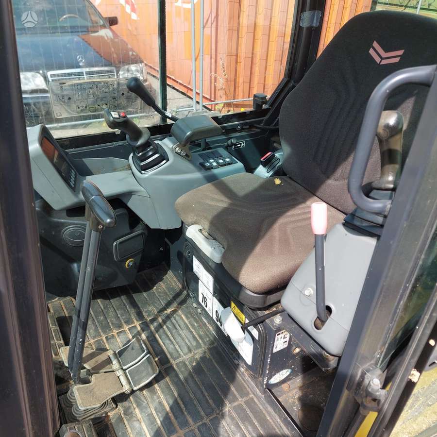 Yanmar SV26, мини-экскаваторы