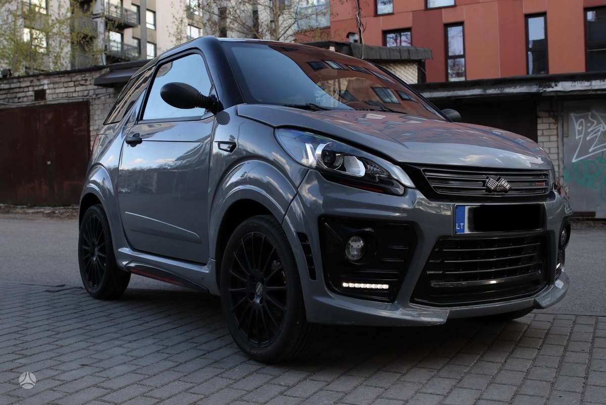 Ligier JS50, 0.5 l., hatchback