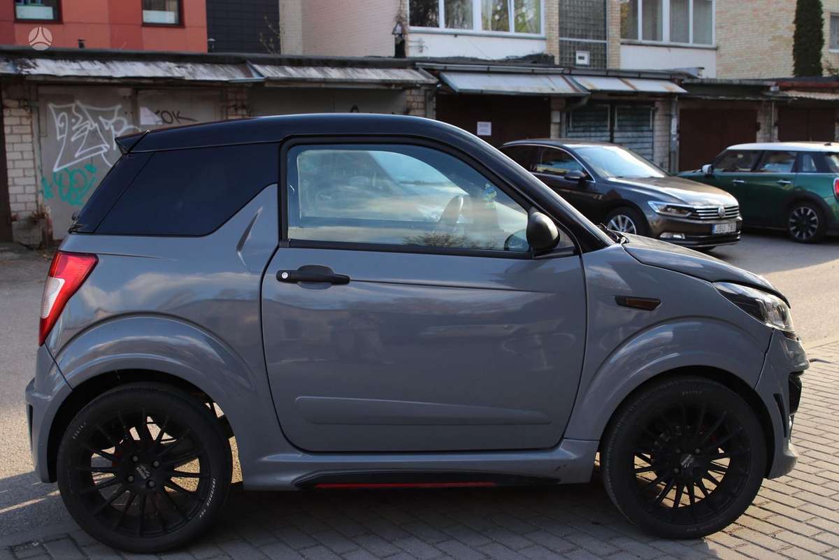 Ligier JS50, 0.5 l., hatchback