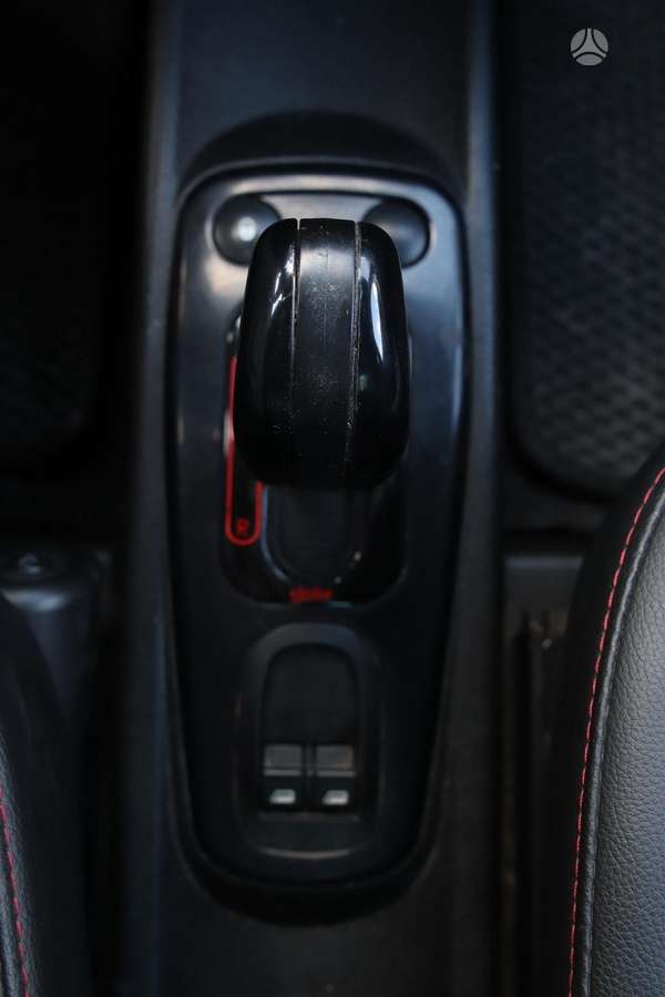 Ligier JS50, 0.5 l., hatchback