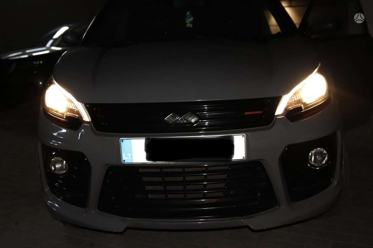 Ligier JS50, 0.5 l., hatchback