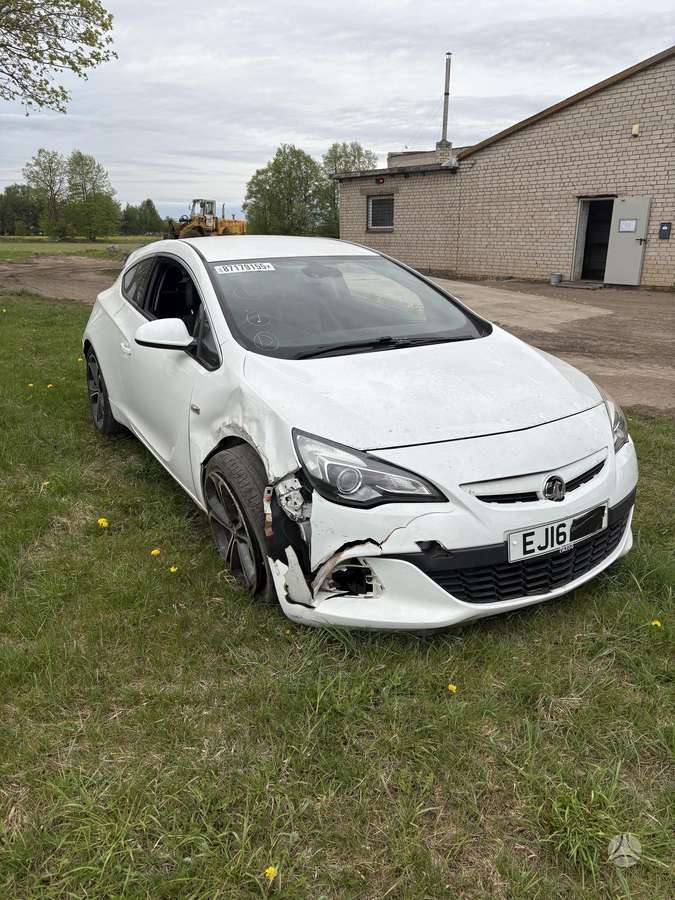 Opel Astra dalimis. Metalynas rrr