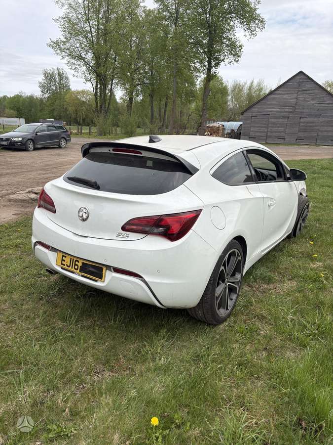 Opel Astra dalimis. Metalynas rrr