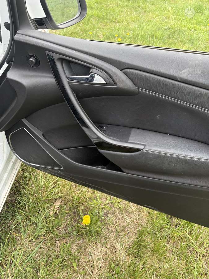 Opel Astra dalimis. Metalynas rrr