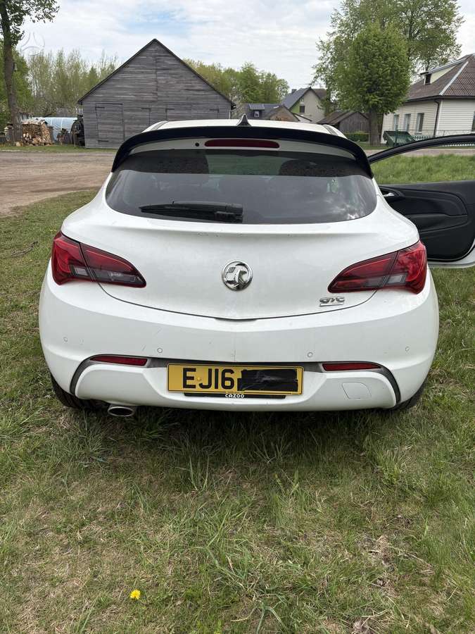 Opel Astra dalimis. Metalynas rrr