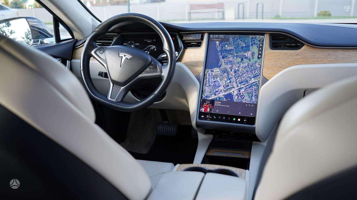 Tesla Model S, 75 kWh, hečbekas