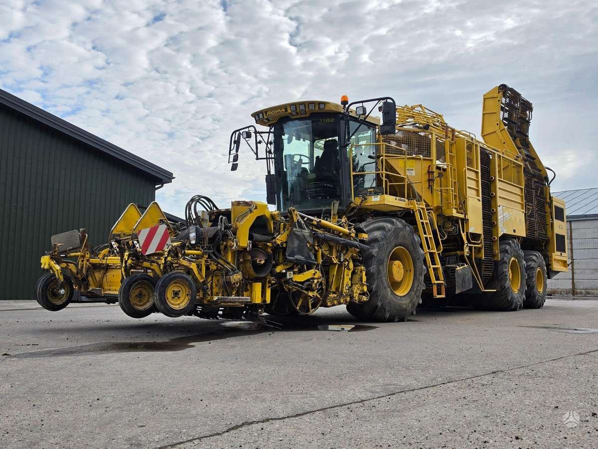 Ropa EURO TIGER V4, combine harvesters