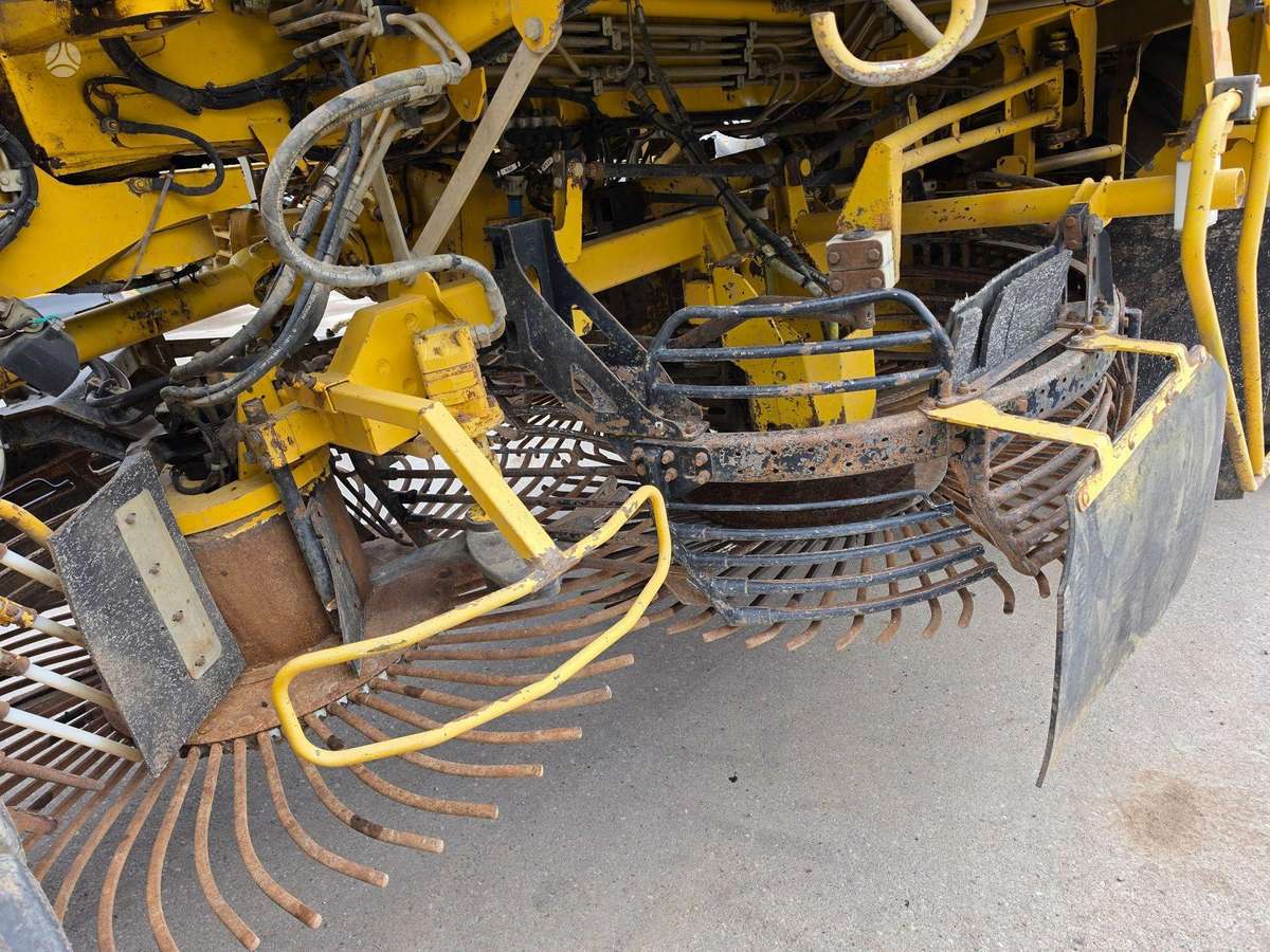 Ropa EURO TIGER V4, combine harvesters