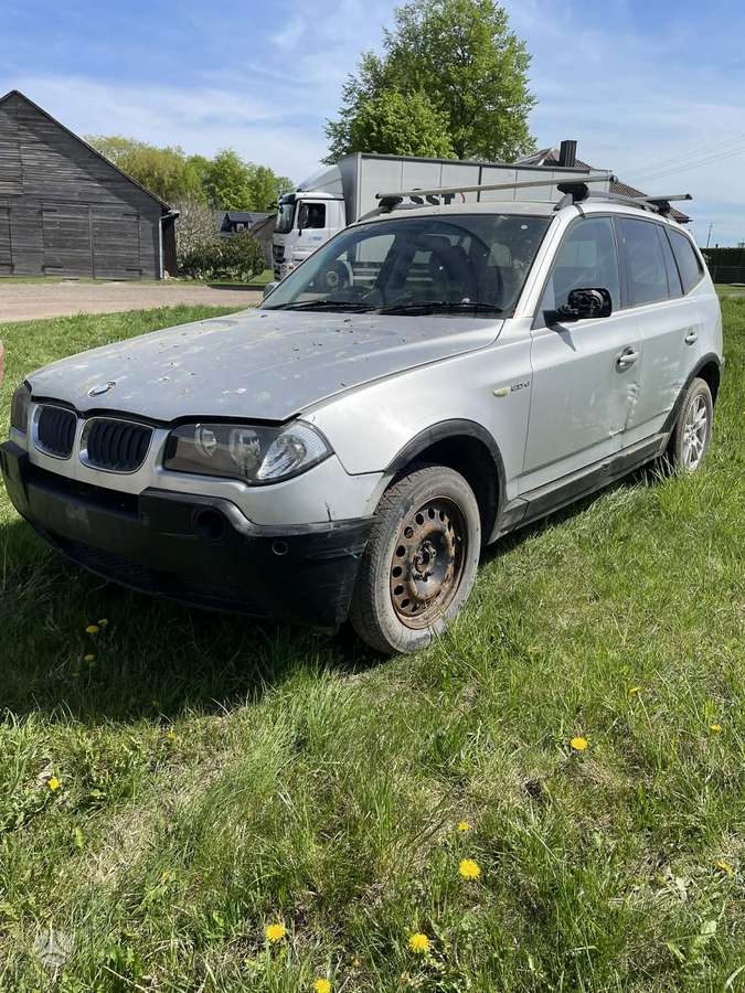 BMW X3 dalimis. Metalynas rrr