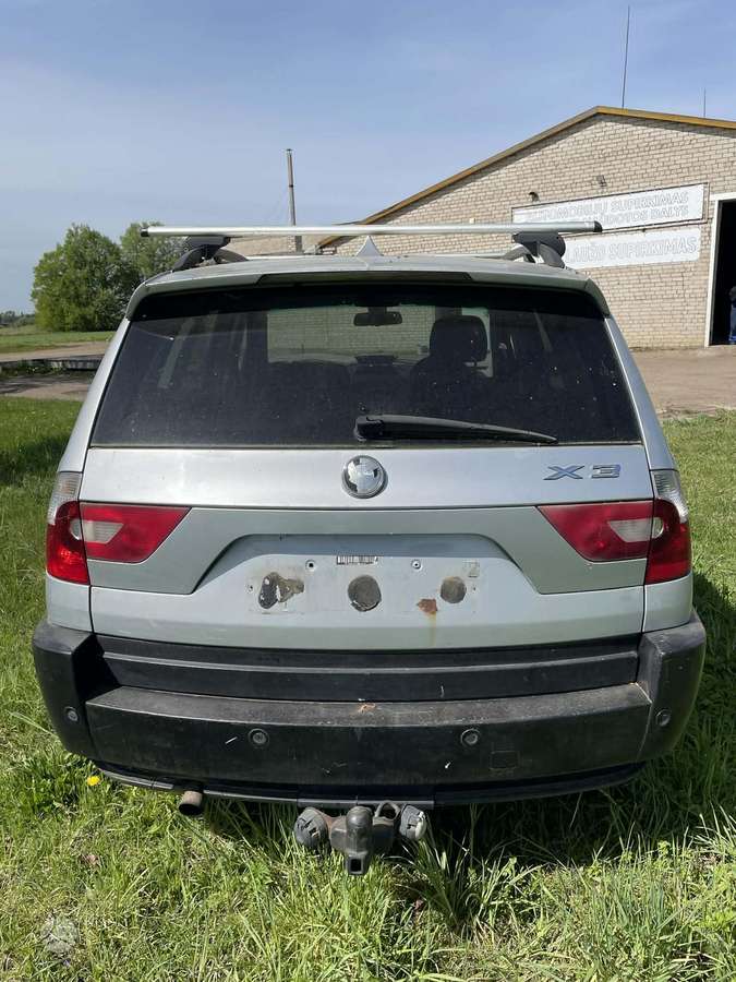BMW X3 dalimis. Metalynas rrr