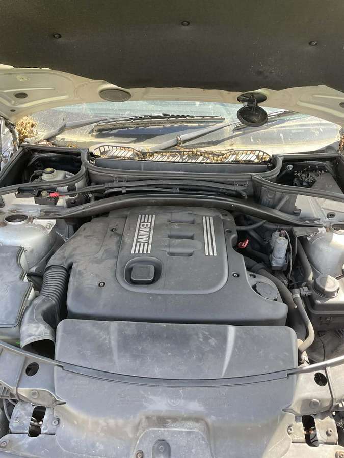 BMW X3 dalimis. Metalynas rrr