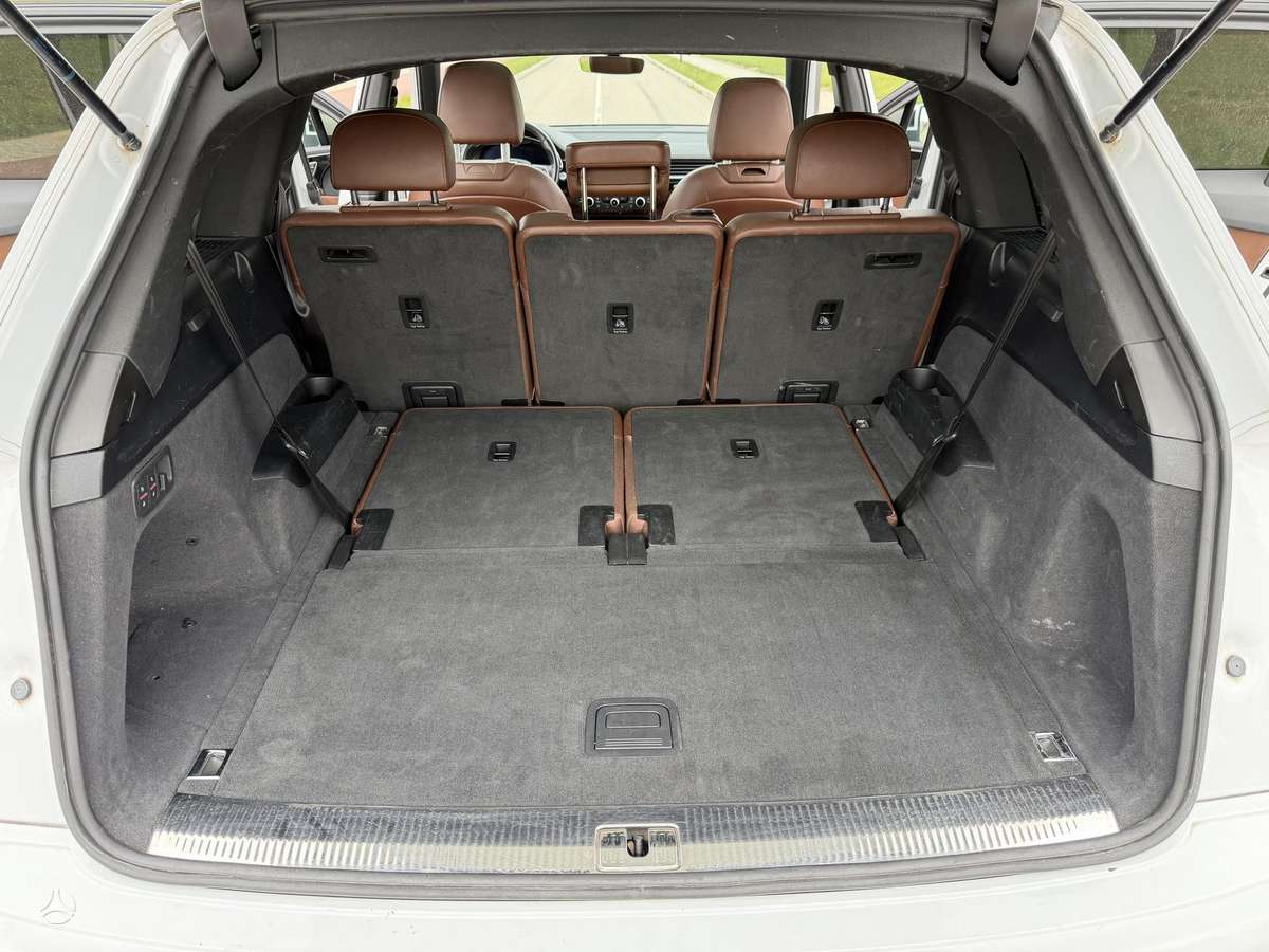 Audi Q7, 3.0 l., Внедорожник / Кроссовер