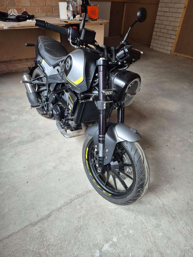 Benelli Leoncino 250 249cc, street / classic