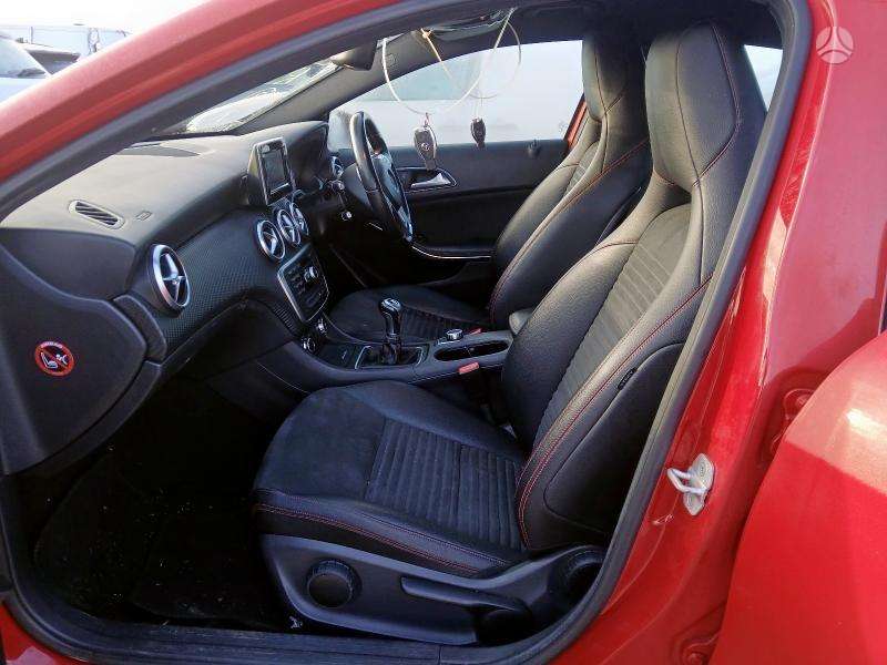 Mercedes-Benz A200