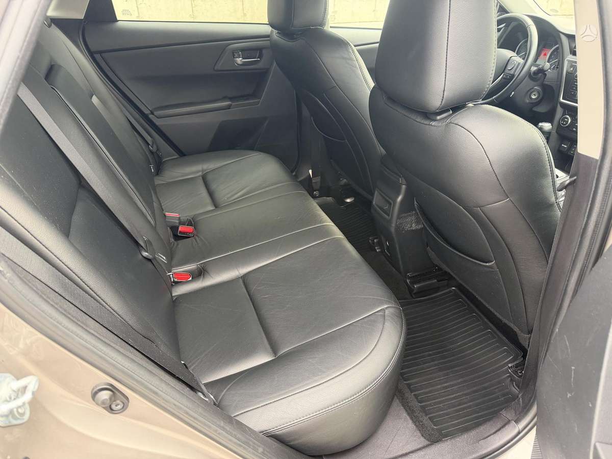 Toyota Auris, 2.0 l., Универсал
