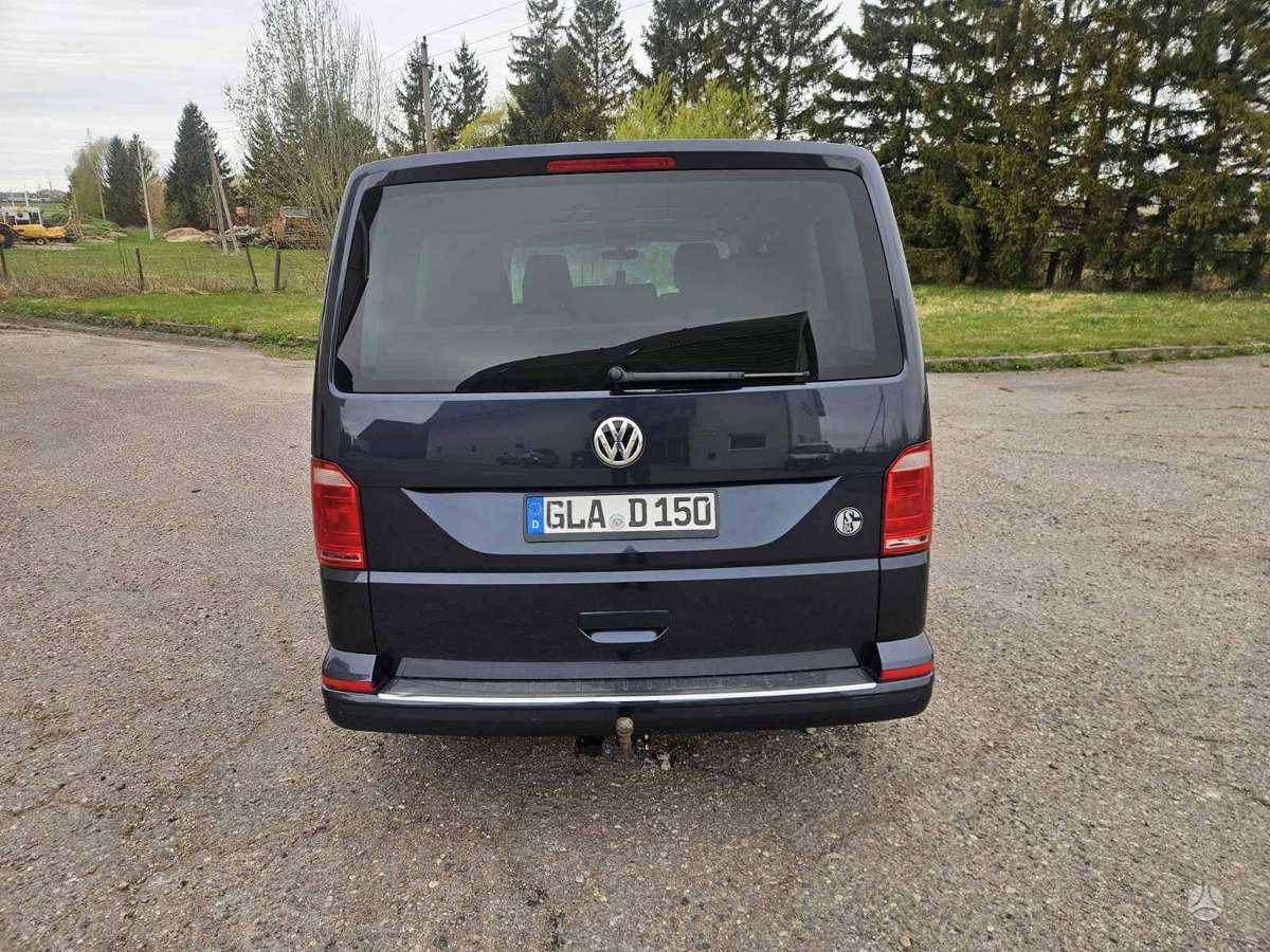 Volkswagen Multivan - 10