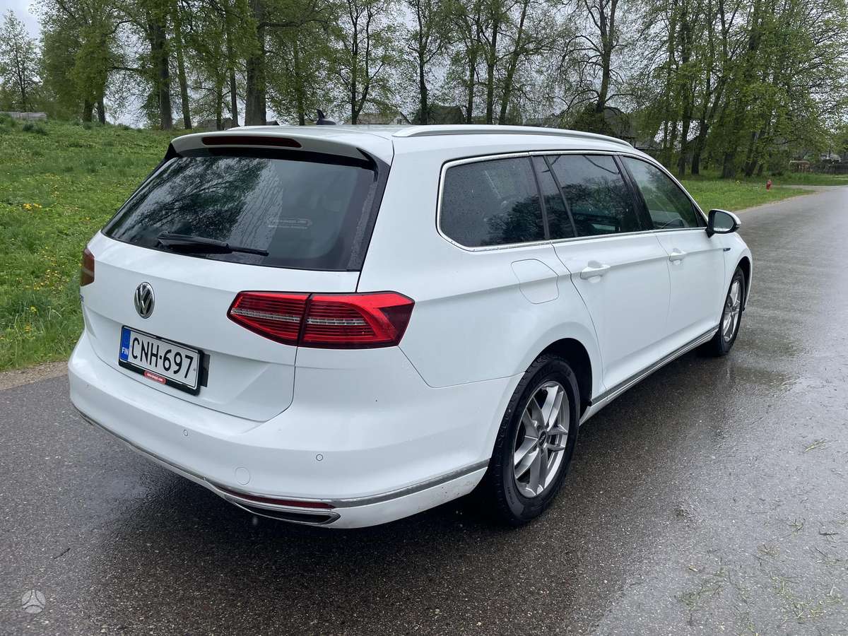 Volkswagen Passat - 6