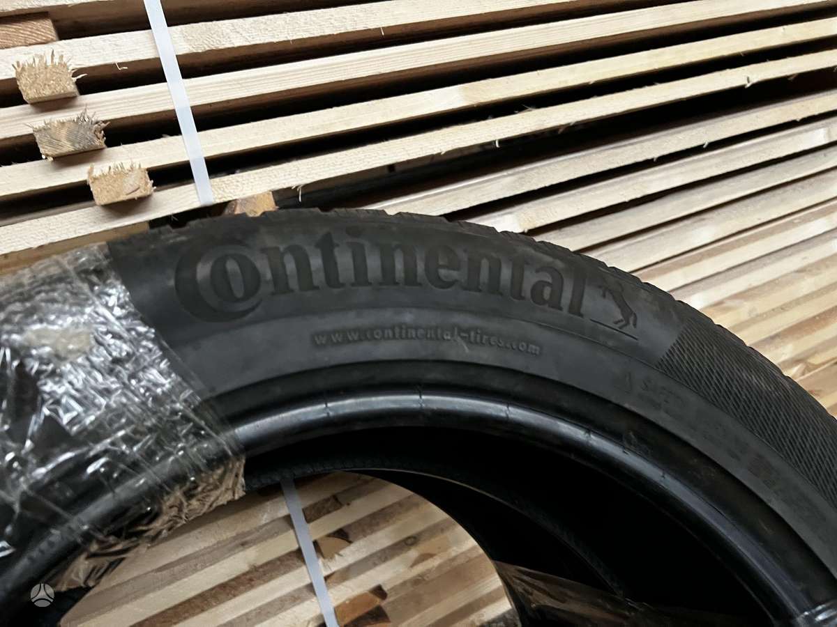 Continental, зимние 235/55 R19