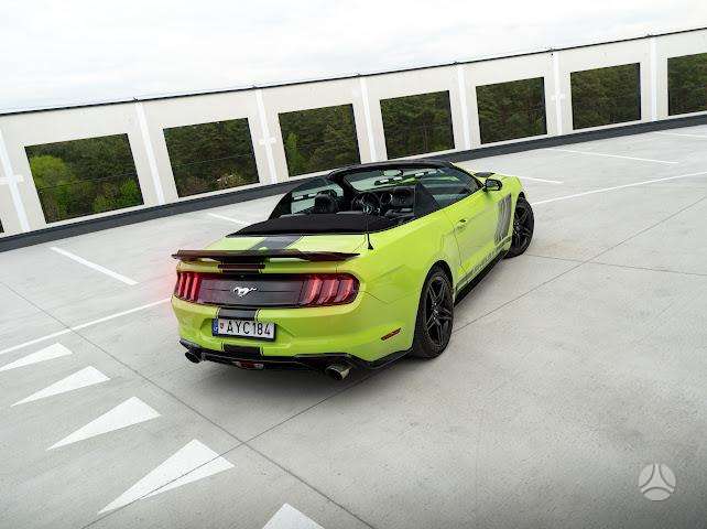 Ford Mustang, convertible