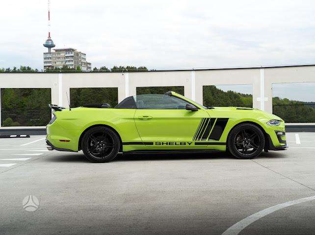 Ford Mustang, convertible
