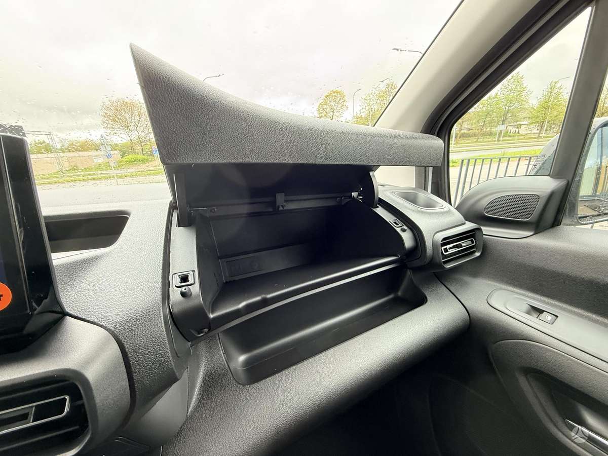 Opel Combo, 1.5 l., mpv / minivan