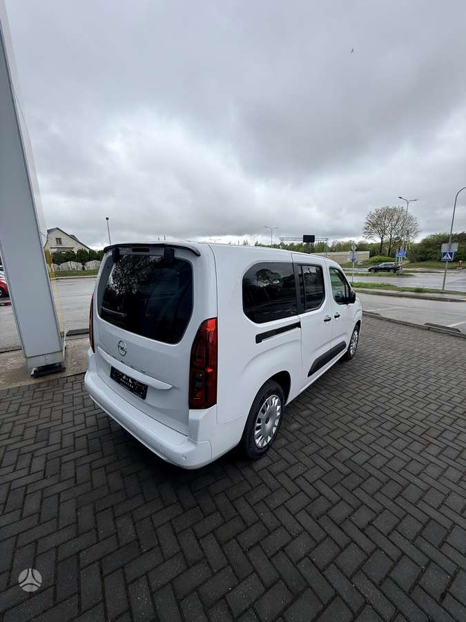 Opel Combo, 1.5 l., Минивэн