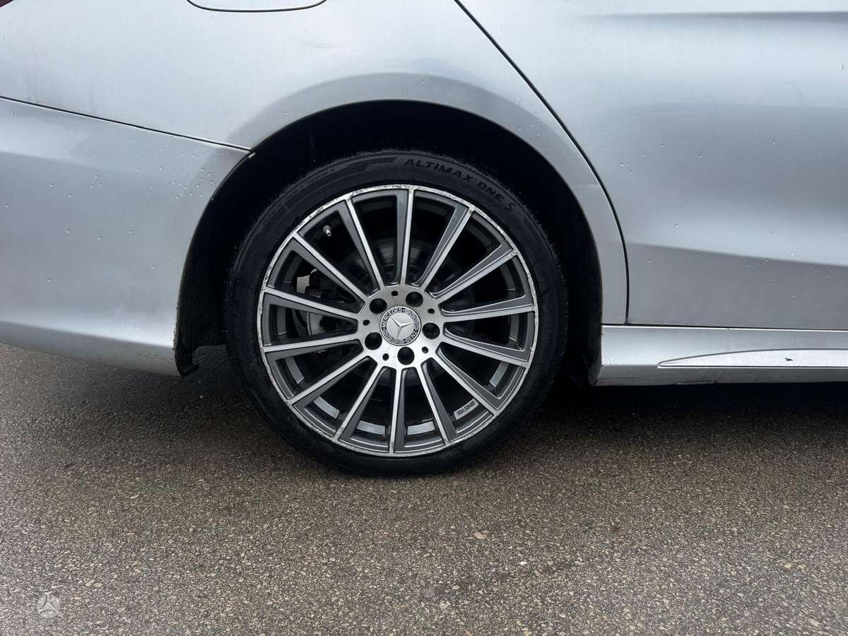 Mercedes-Benz C250