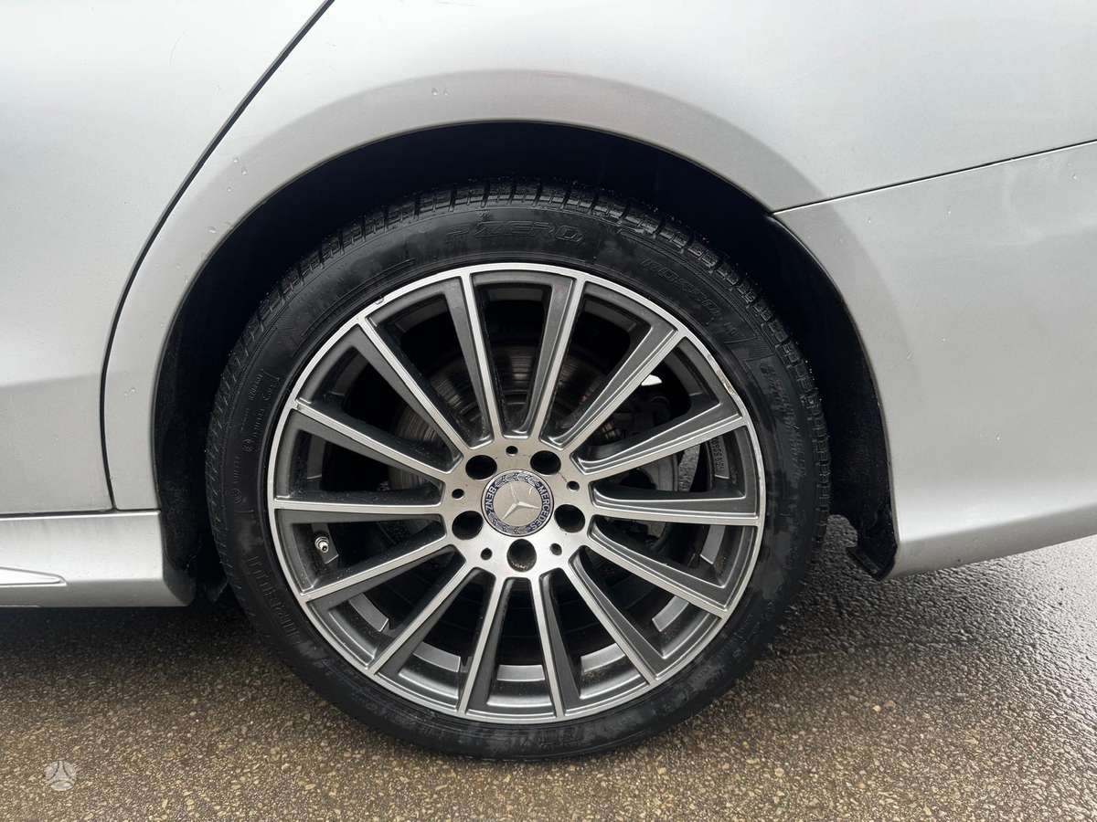 Mercedes-Benz C250