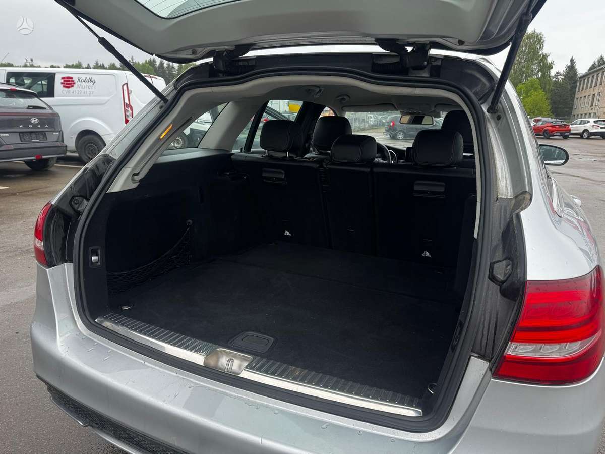 Mercedes-Benz C250