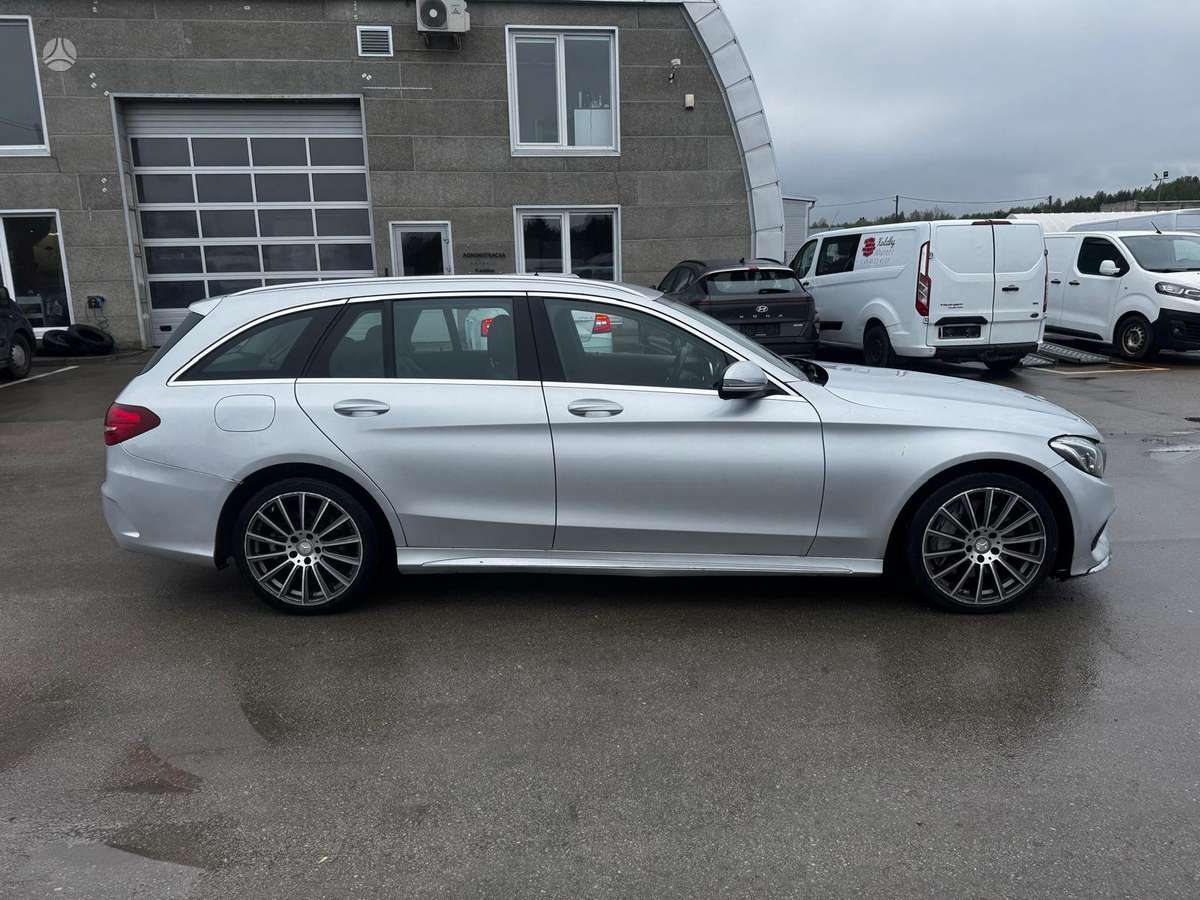 Mercedes-Benz C250