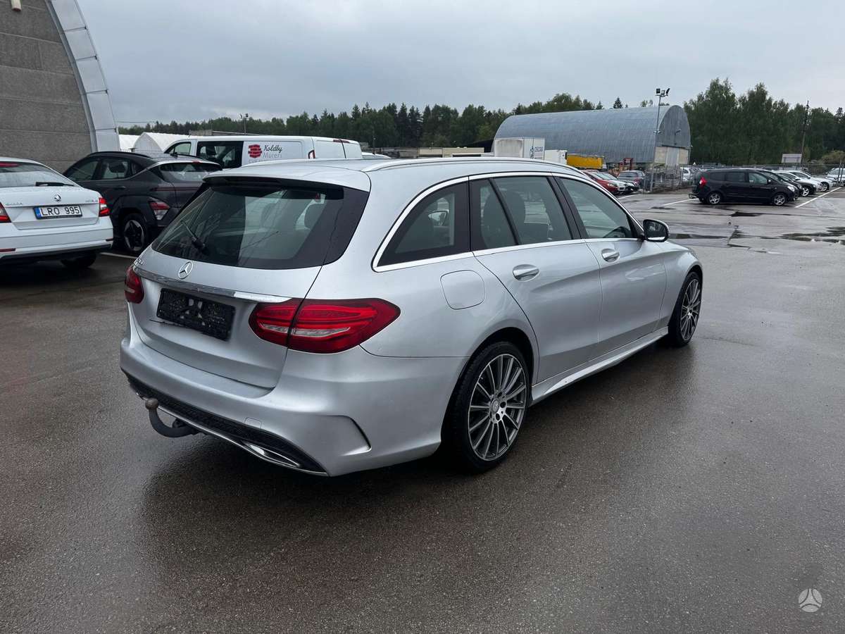 Mercedes-Benz C250