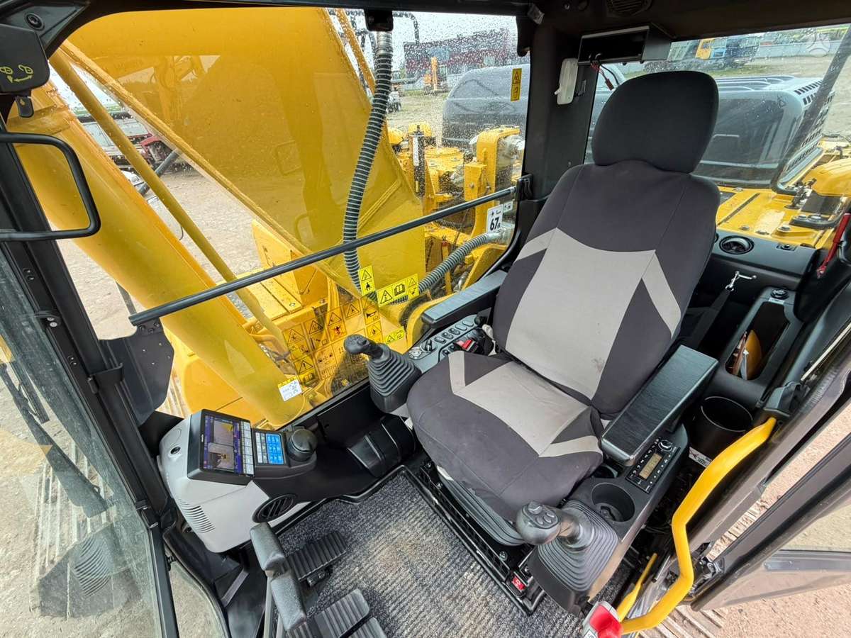 Komatsu PC 210 LC-11 E0 LONGREACH 16 M, экскаваторы