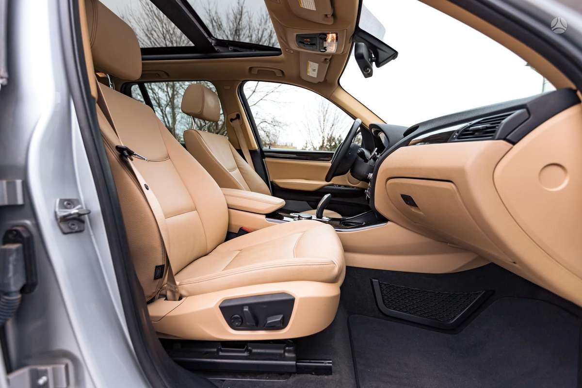 BMW X3, 2.0 l., off-road / crossover