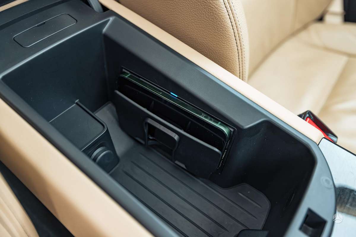 BMW X3, 2.0 l., off-road / crossover