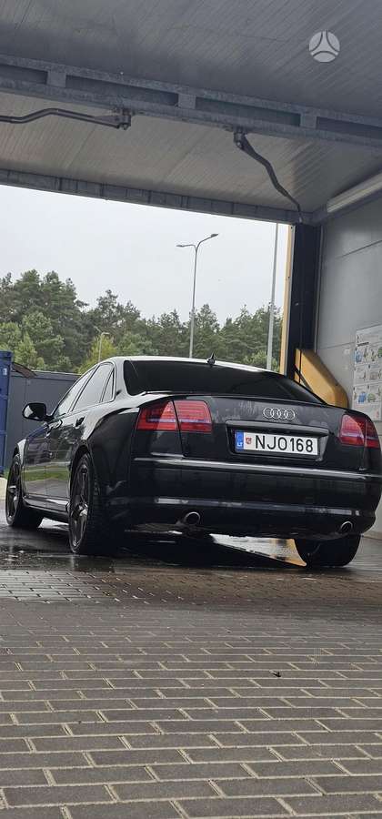 Audi A8, 4.1 l., Седан