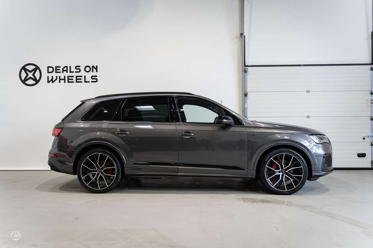 Audi Q7, 3.0 l., Минивэн