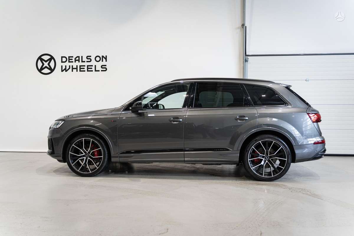 Audi Q7, 3.0 l., Минивэн