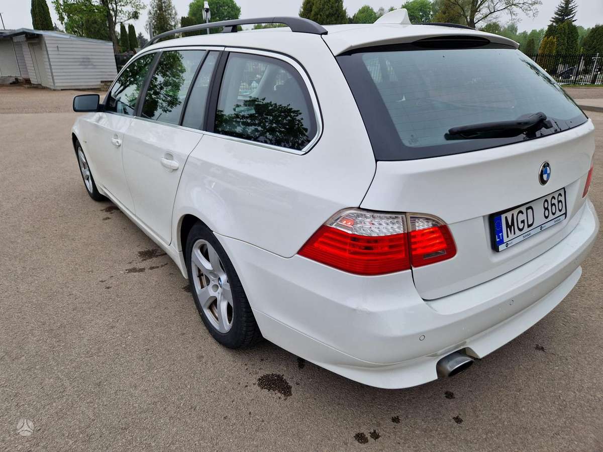 BMW 520, 2.0 l., wagon