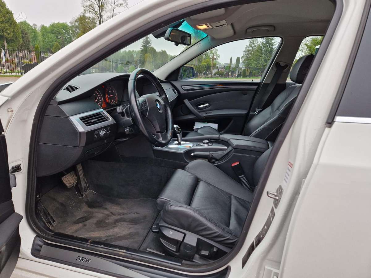 BMW 520, 2.0 l., wagon