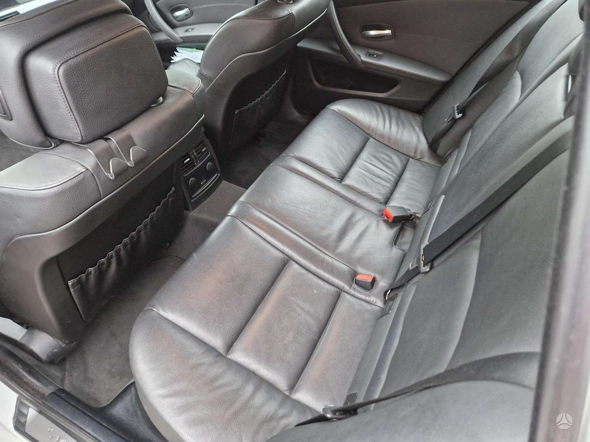 BMW 520, 2.0 l., wagon