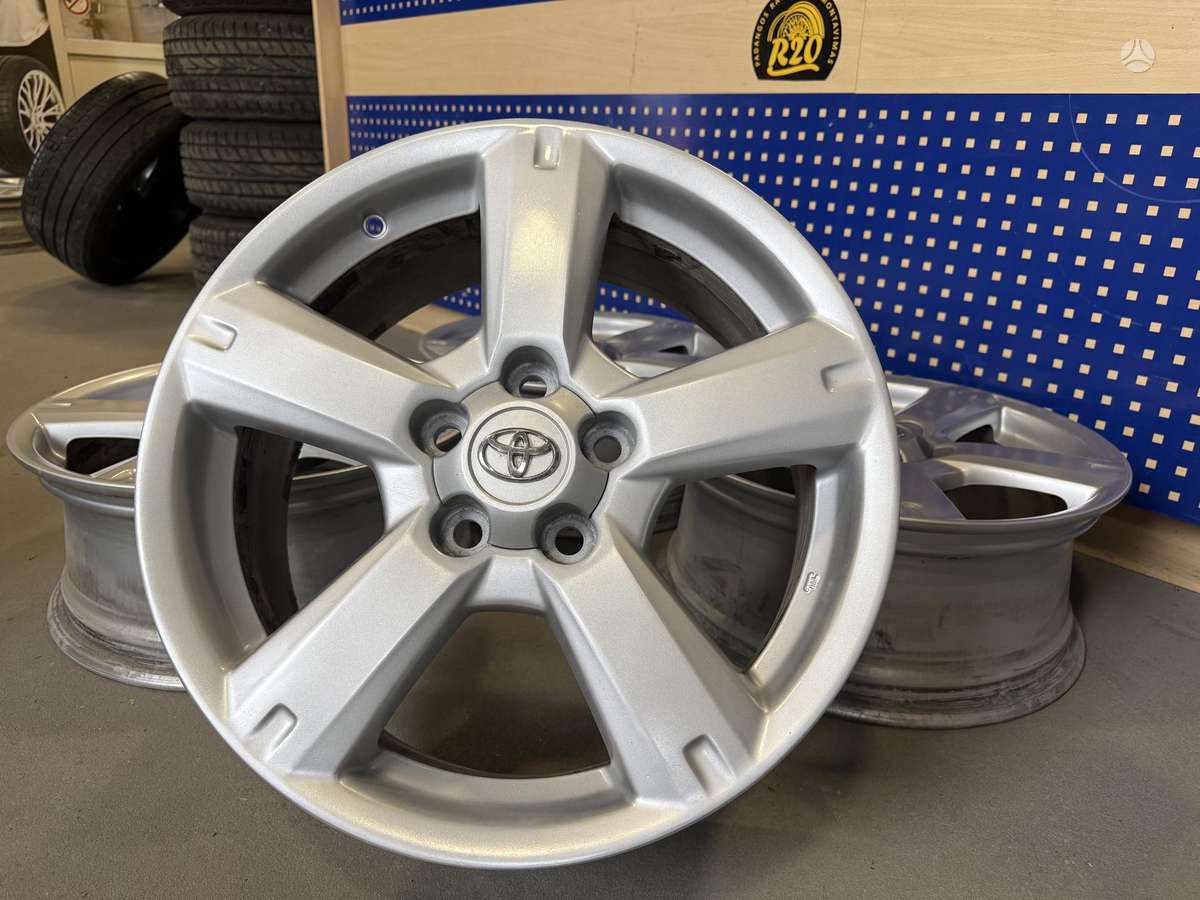 Toyota, lengvojo lydinio, R17