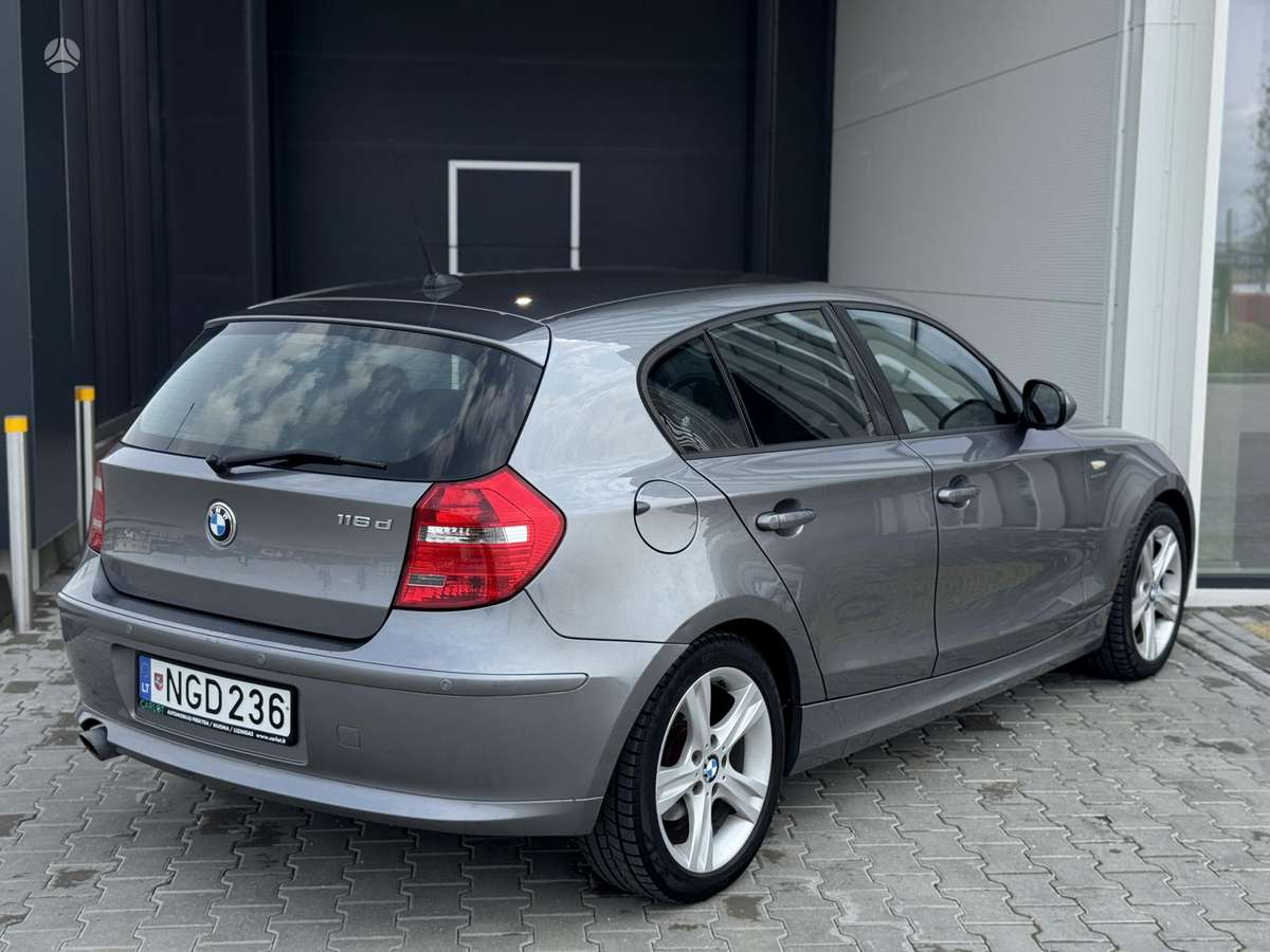 BMW 116, 2.0 l., hatchback