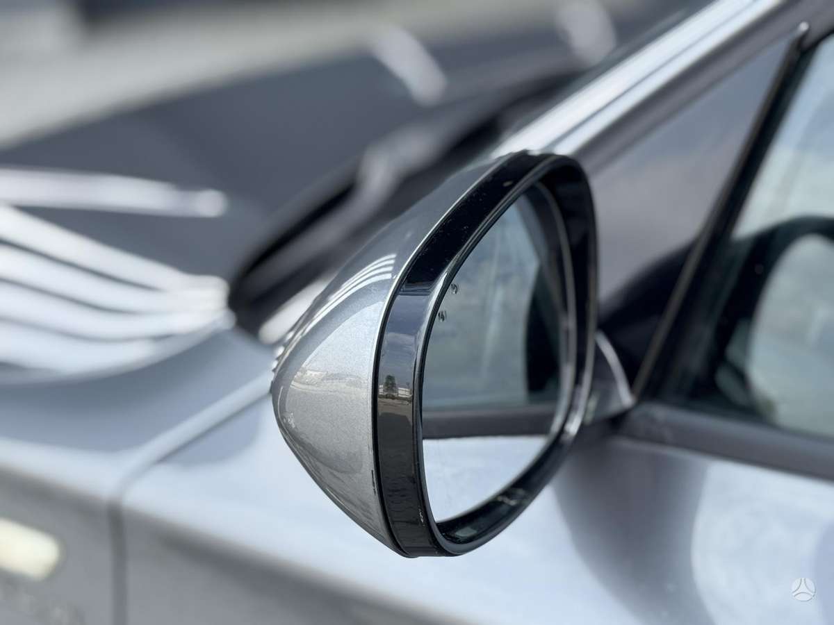 BMW 116, 2.0 l., hatchback