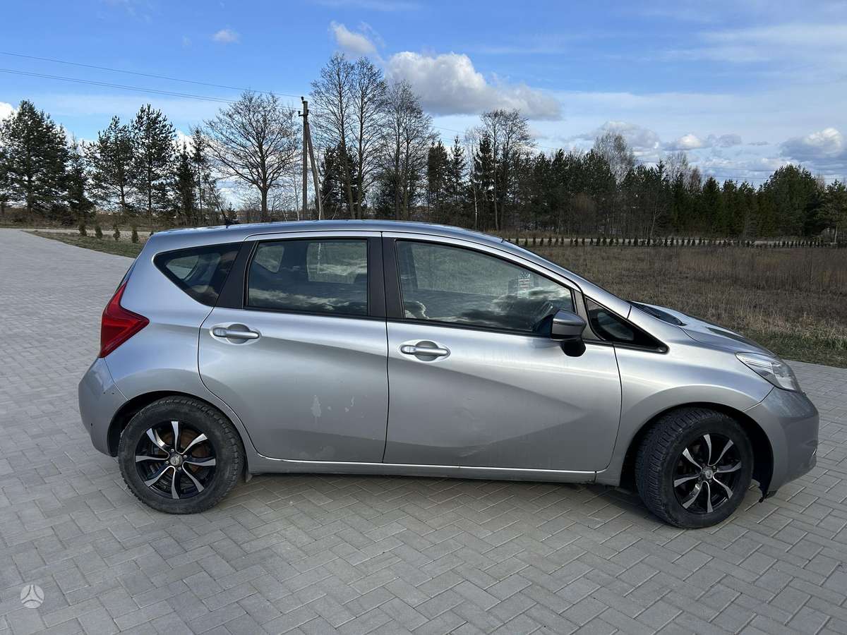 Nissan Note, 1.5 l., Хэтчбек
