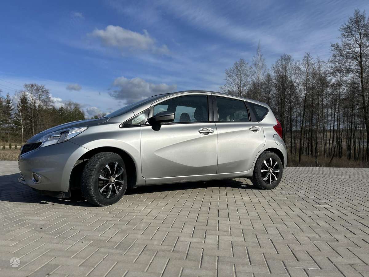 Nissan Note, 1.5 l., hatchback