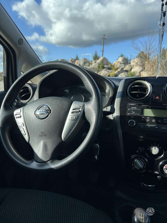 Nissan Note, 1.5 l., hatchback