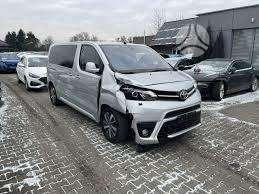 Toyota Proace Verso по частям