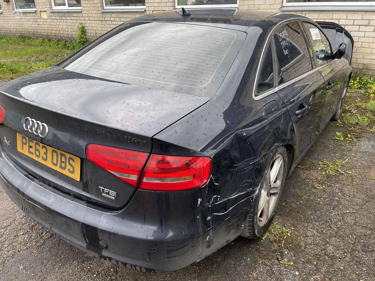 Audi A4 по частям
