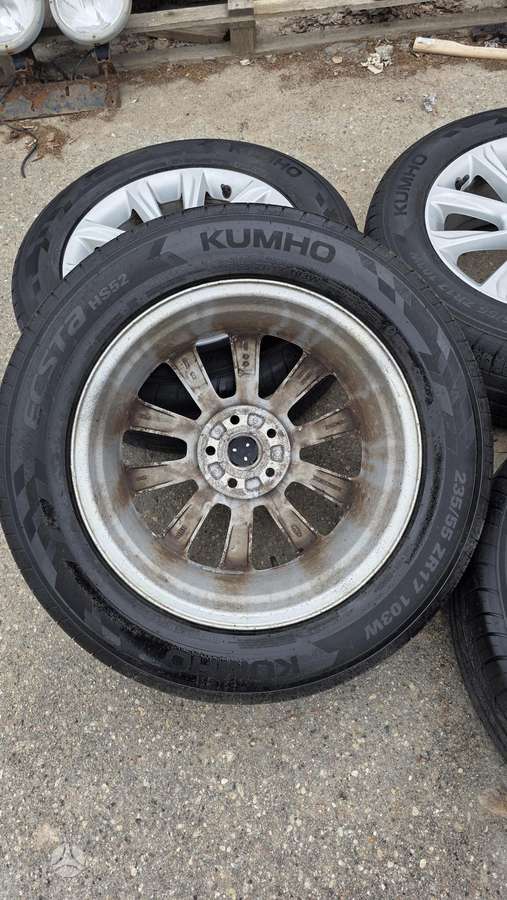 Ford Kuga, lengvojo lydinio, R17